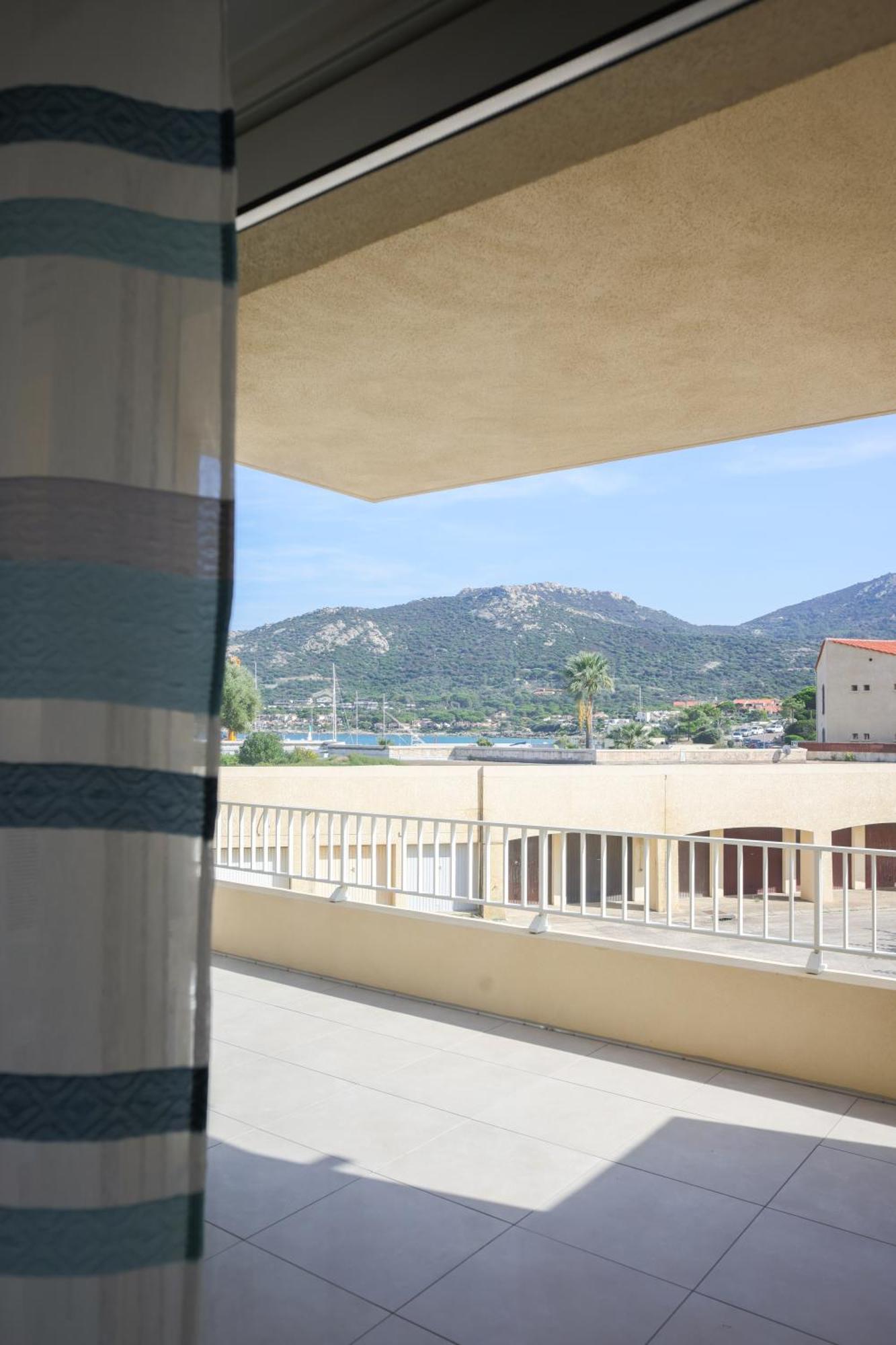 Appartement La Balagne , Bord De Mer, Grande Terrasse, Sant'Ambroggio Lumio  Eksteriør billede